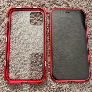 Iphone 12pro case comes with 2 parts front case screen is a privacy screen